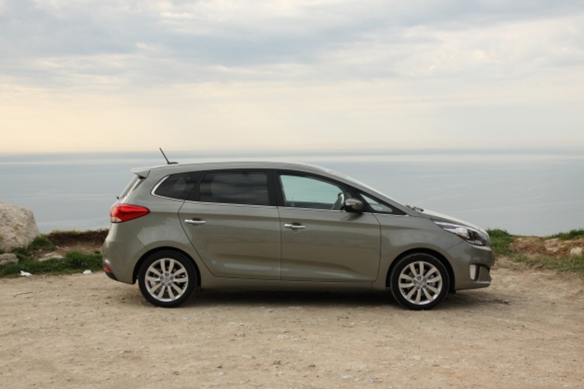 Kia Carens