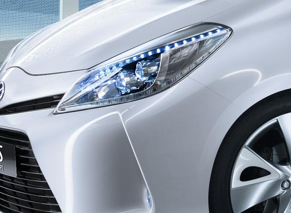 Hybrydowa przyszłość Toyoty w Genewie