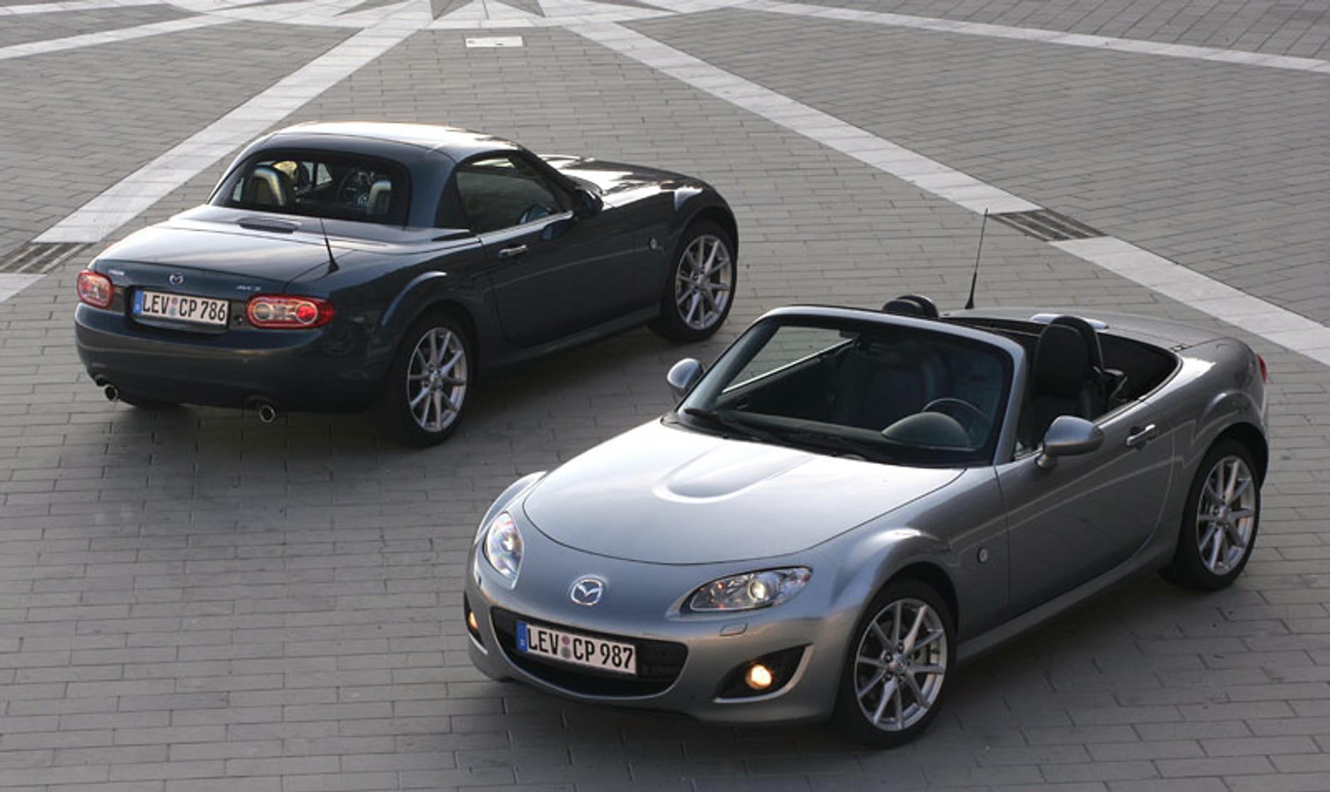 Mazda MX-5 Roadster Coupé: przyjemność przez 365 dni w roku