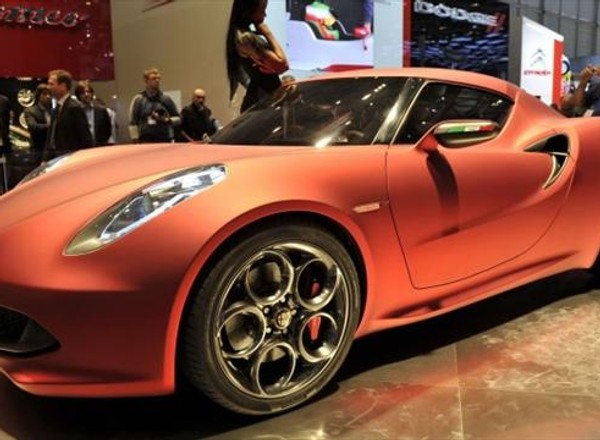 Genewa Motor Show 2013: Czym zaskakuje Alfa Romeo 4C
