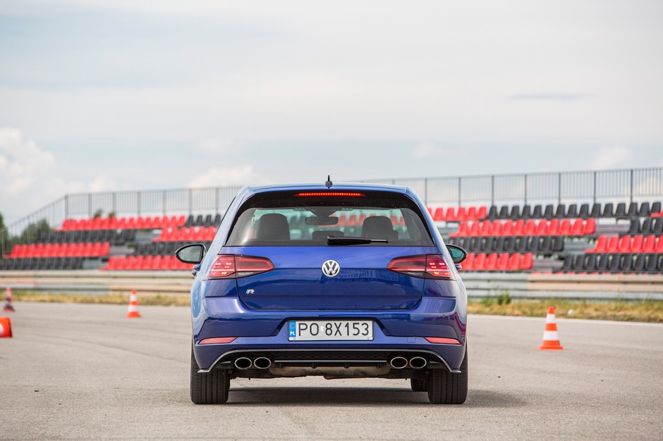 Volkswagen Golf R