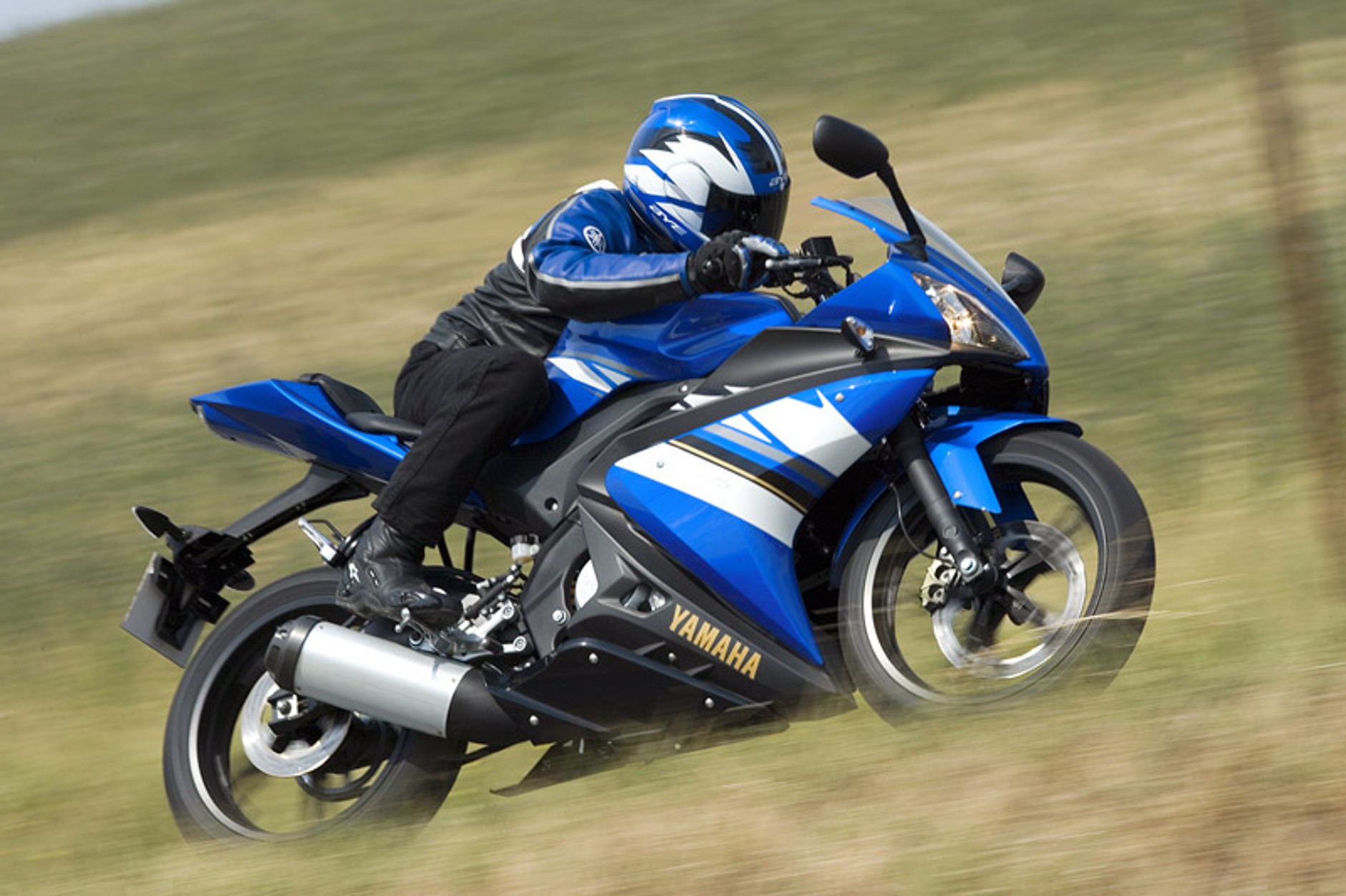 Yamaha YZF-R 125: nowy mały ścigacz na rok 2008