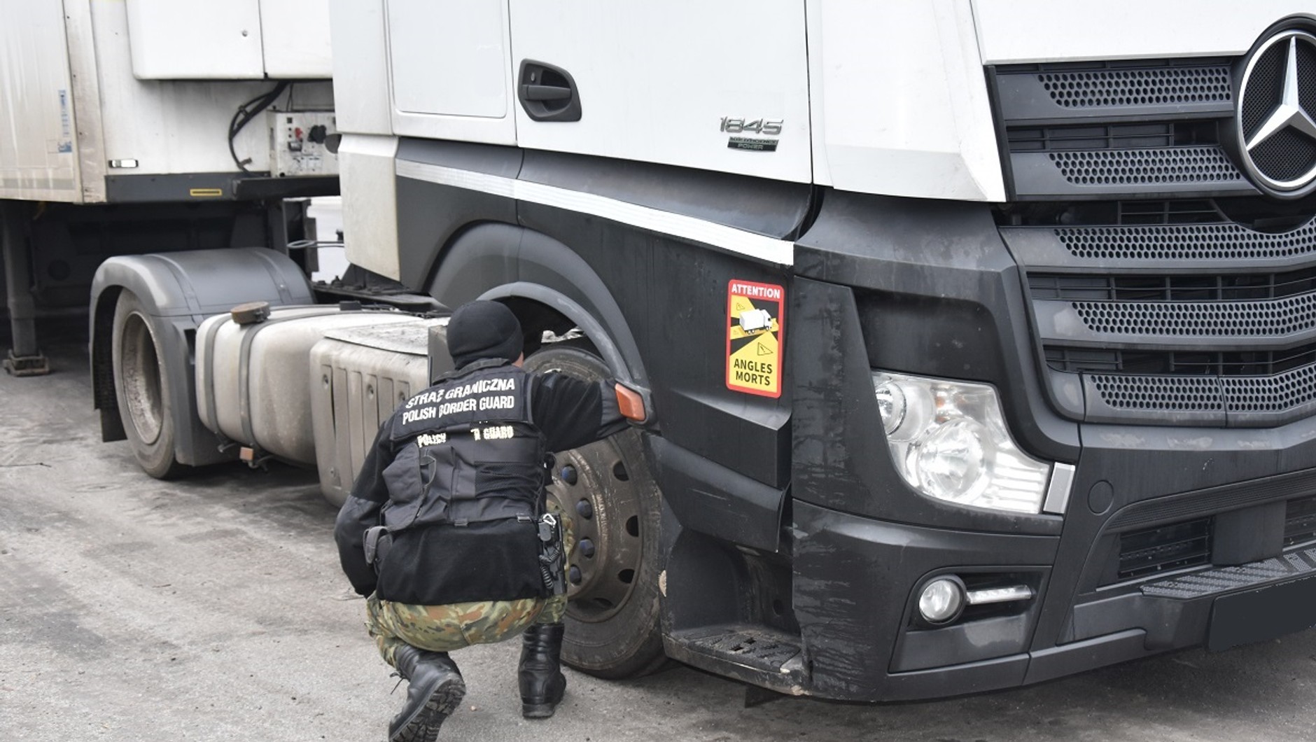 Mercedes Actros odzyskany na granicy