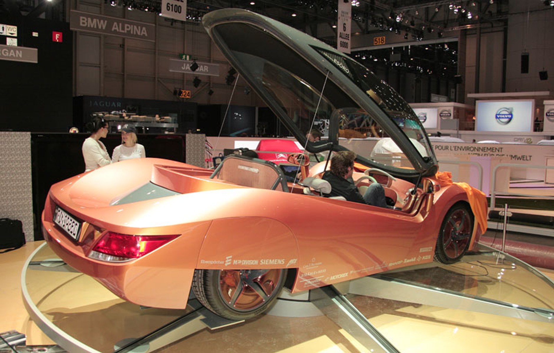 Genewa 2009: pierwsze wrażenia (fotogaleria 1.)