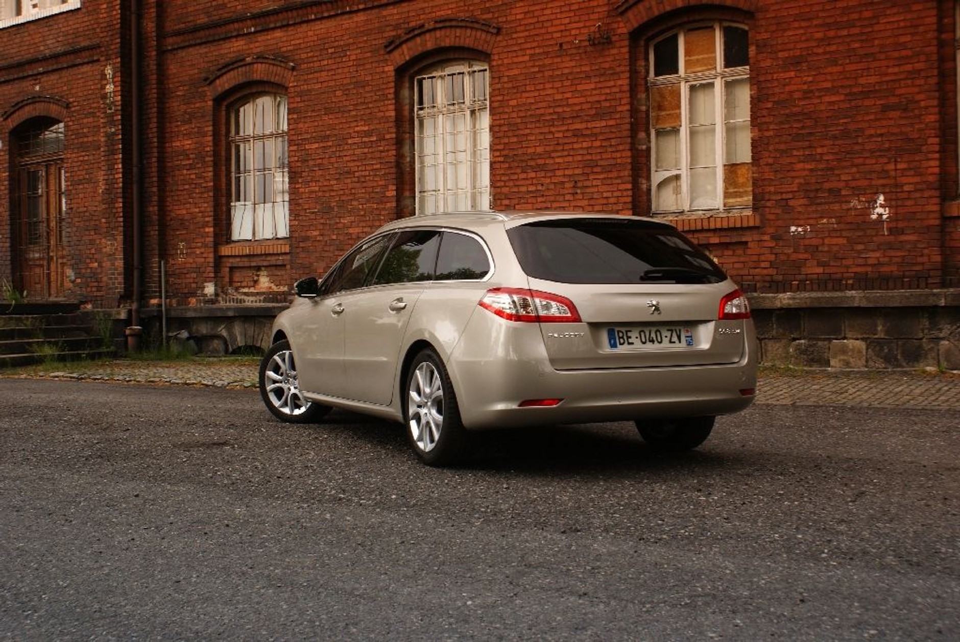 Peugeot 508 1.6 THP: lew rusza na polowanie