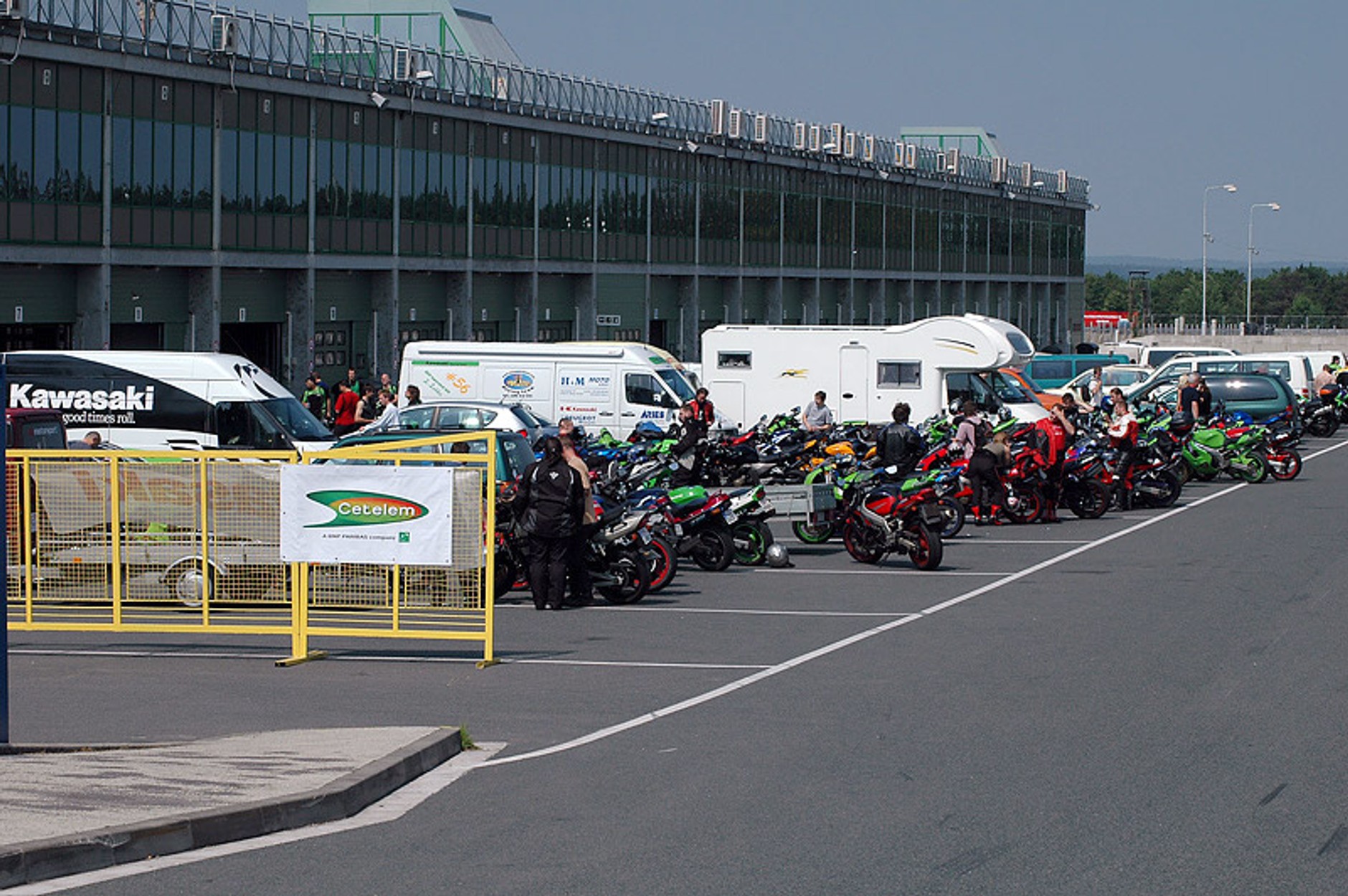 Dzień Kawasaki: tragiczny koniec małej ZX-6R Ninja (+ duża fotogaleria)