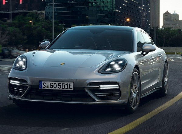 Porsche Panamera Turbo S E-Hybrid – premiera w Genewie