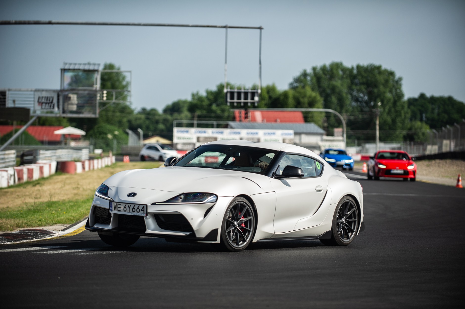 Toyoty linii GR i GR SPORT