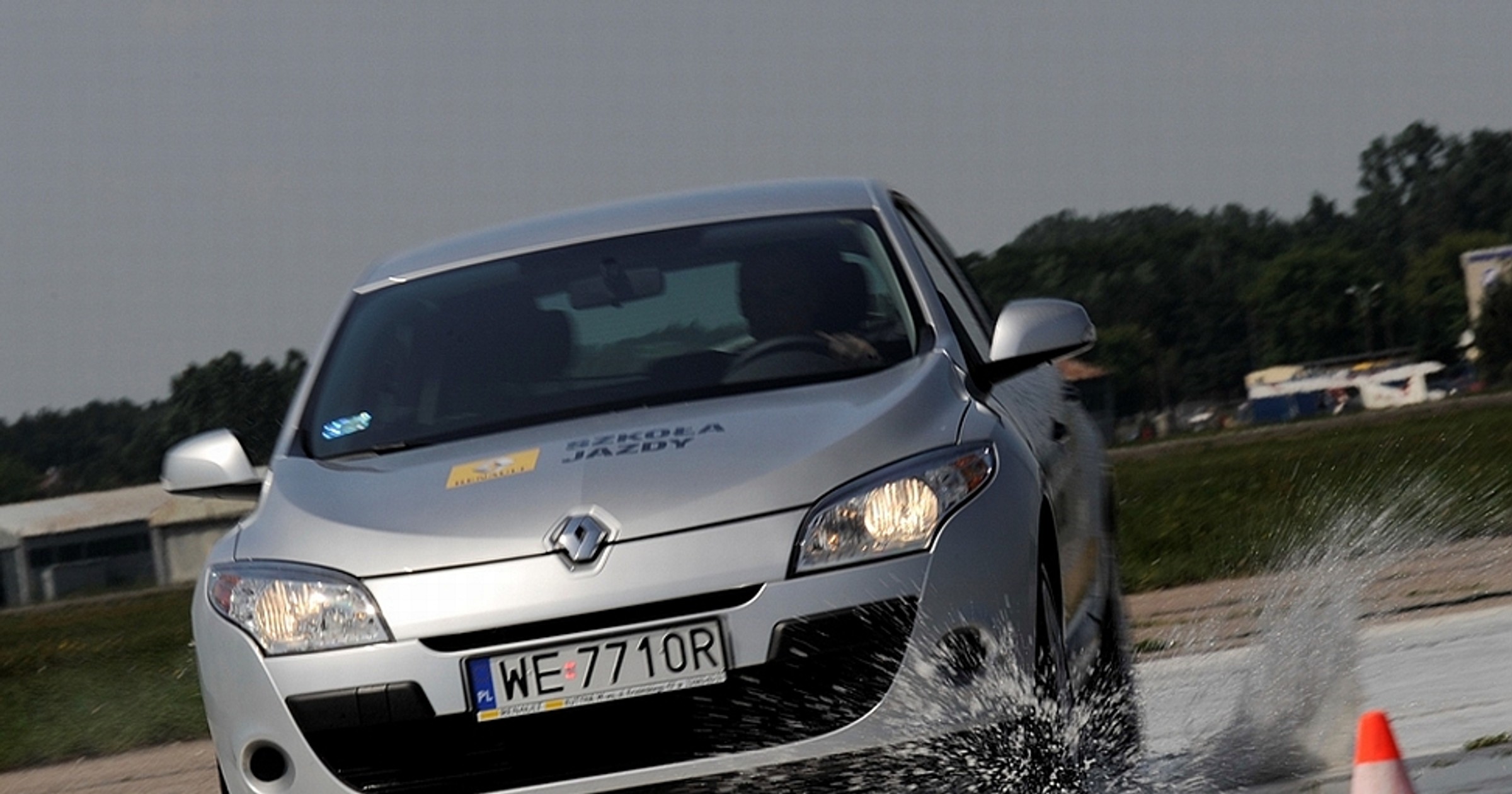 Szkoła jazdy Renault - Poczuj się jak VIP