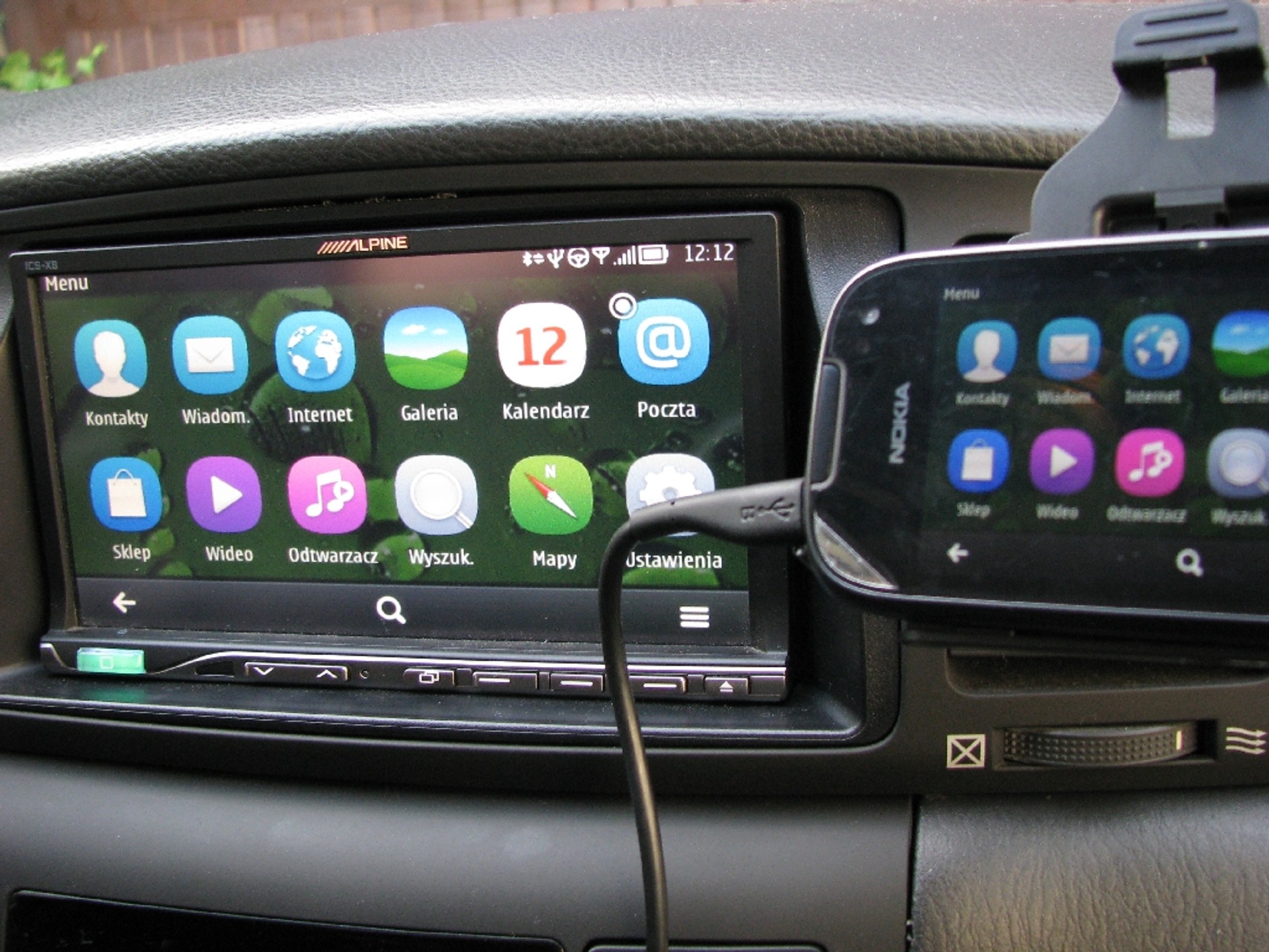 Nokia kontra Samsung: systemy dla kierowców