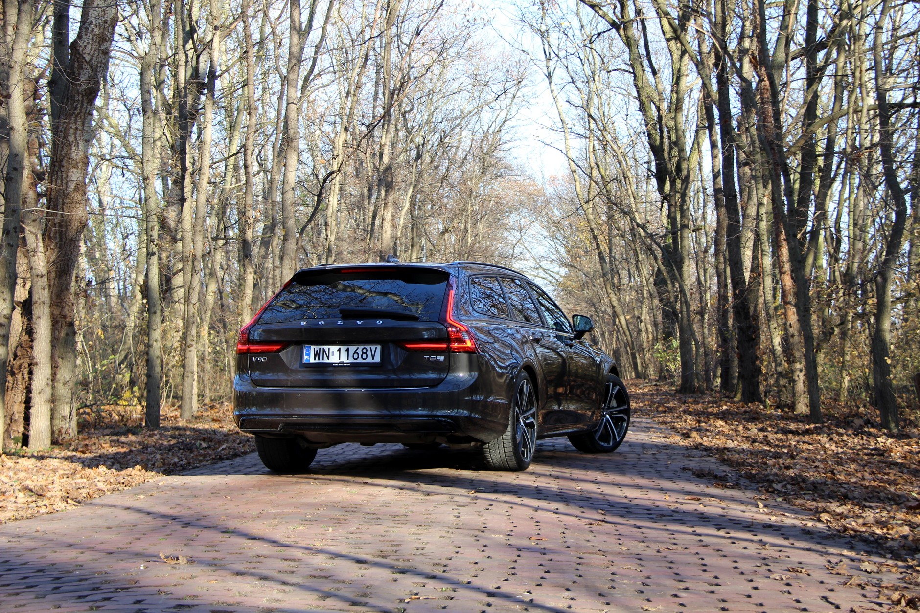 Volvo V90 T8 Ultra Dark