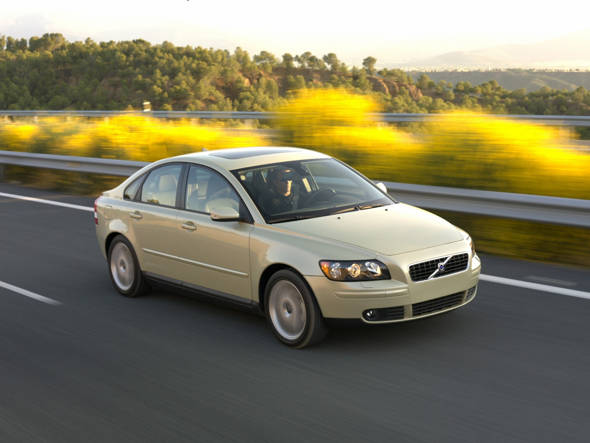 8. Volvo S40 (2004-)