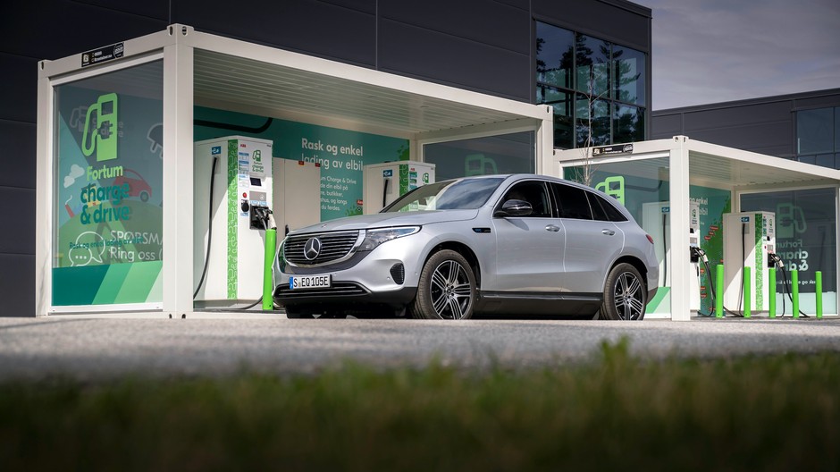 Mercedes EQ