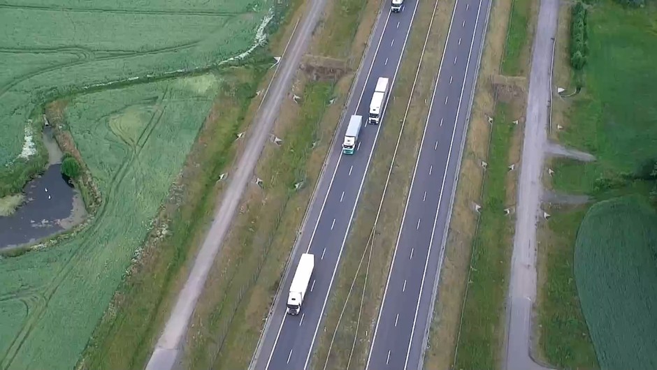 Obraz pochodzący z serwisu https://warminsko-mazurska.policja.gov.pl/ol/aktualnosci/122726,Dlugie-i-nieciekawe-ale-i-niebezpieczne-i-nielegalne.html
