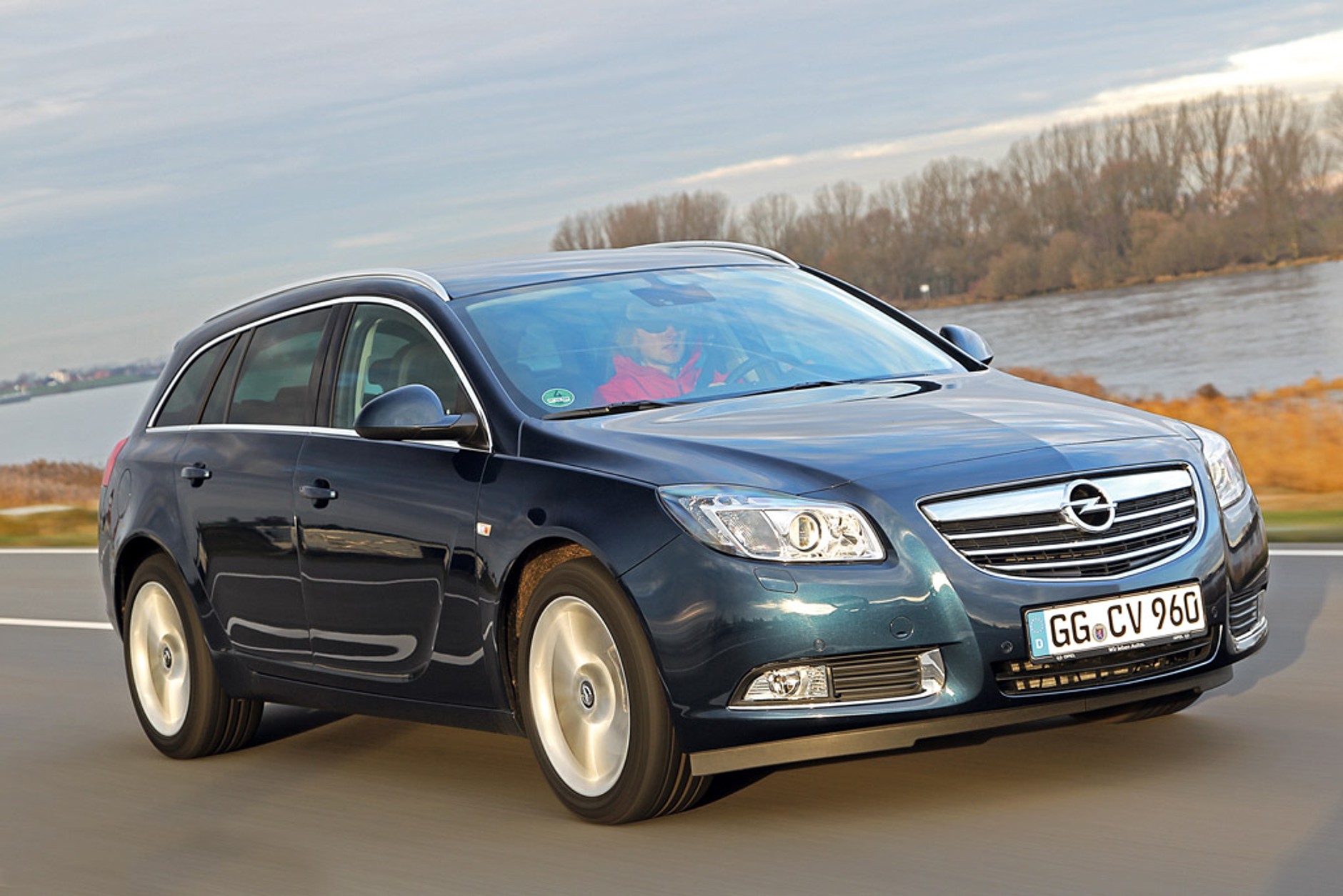 Czy nowy Passat kombi znowu okazał się lepszy od Insigni, Mondeo i Superba?