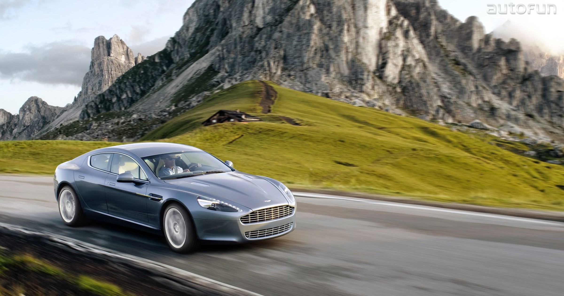 Aston Martin Rapide 