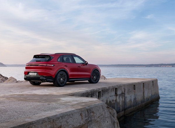 Porsche Cayenne idzie ku elektryczności. Jest też dobra wiadomość
