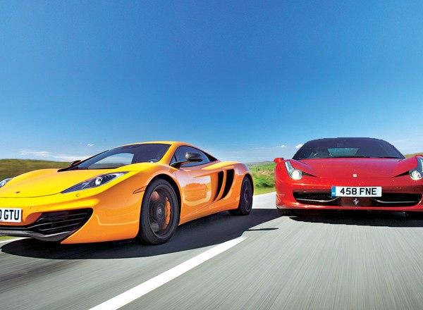 Ferrari 458 Italia kontra McLaren MP4-12C: byliśmy w niebie