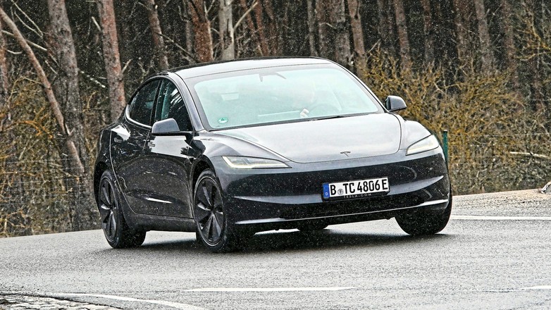 Tesla Model 3 Standard