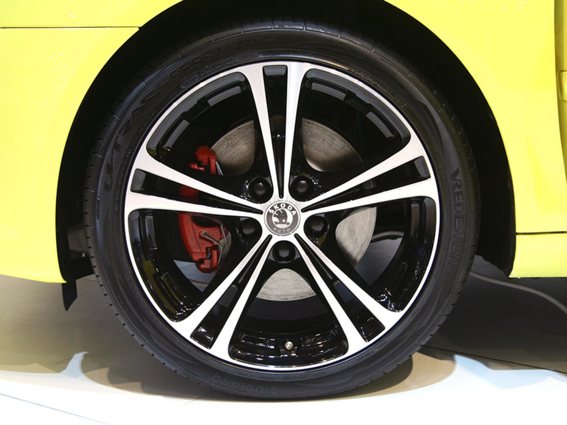 Essen Motor Show 2008: sport, tuning, prototypy