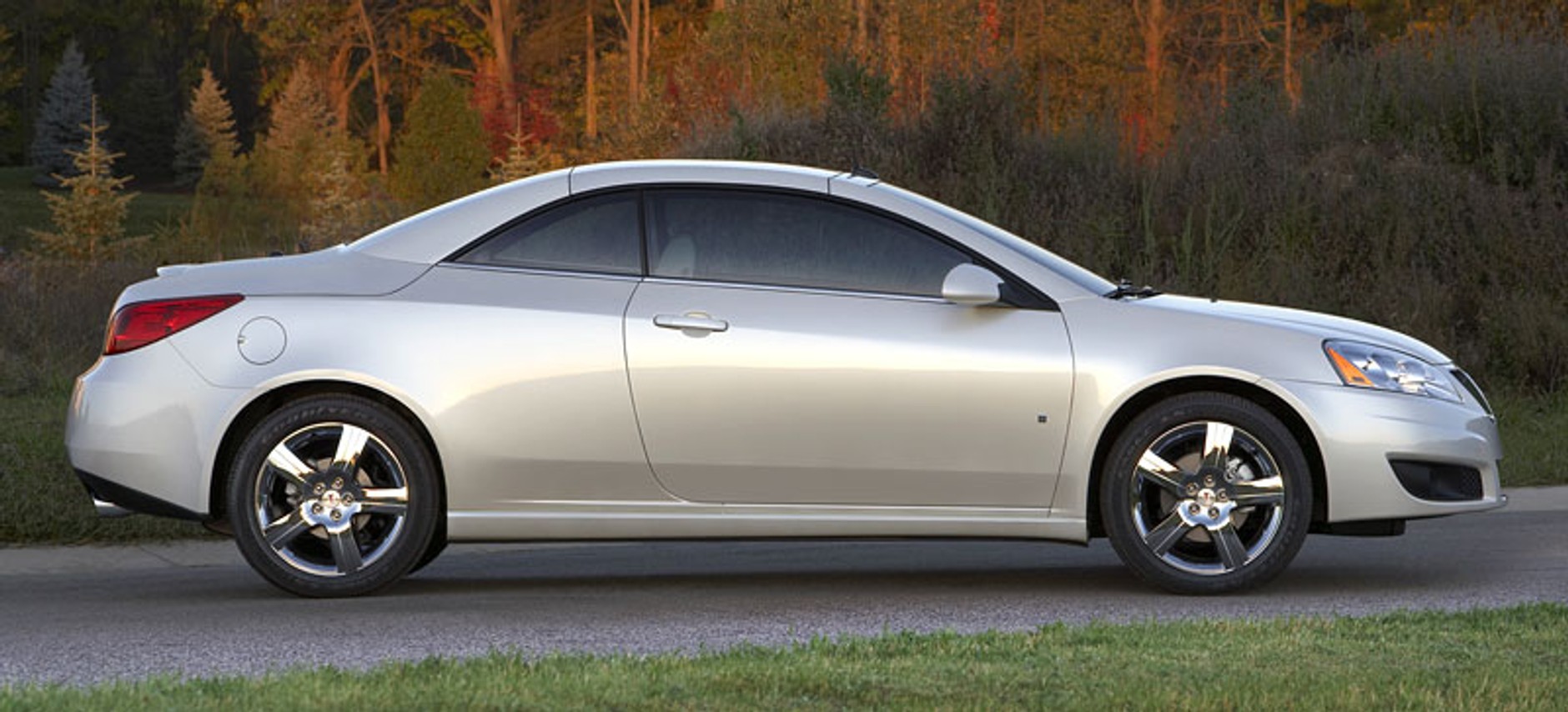 Los Angeles 2008: Pontiac G6 – facelifting na rok modelowy 2009