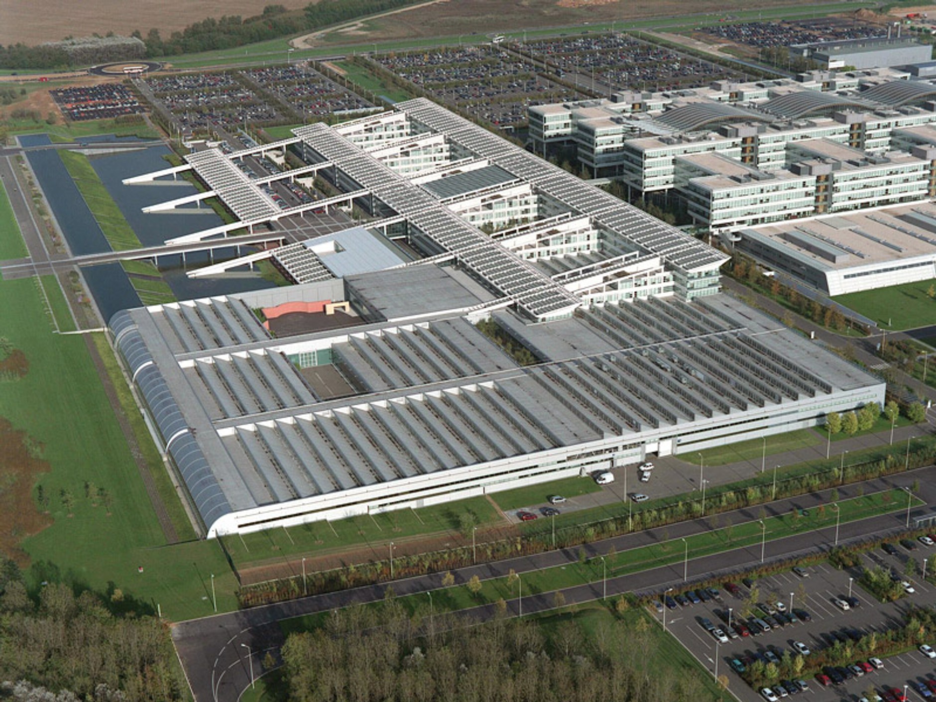 10 lat centrum rozwojowego Renault Technocentre