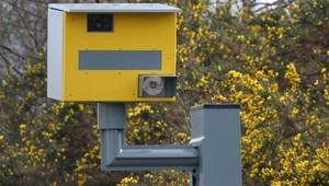 Monitoring pojazdów GPS z "antyradarem"