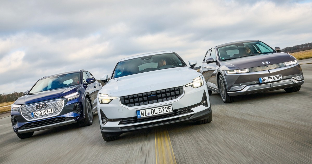 Audi Q4 e-tron, Hyundai Ioniq 5 i Polestar 2 - porównanie