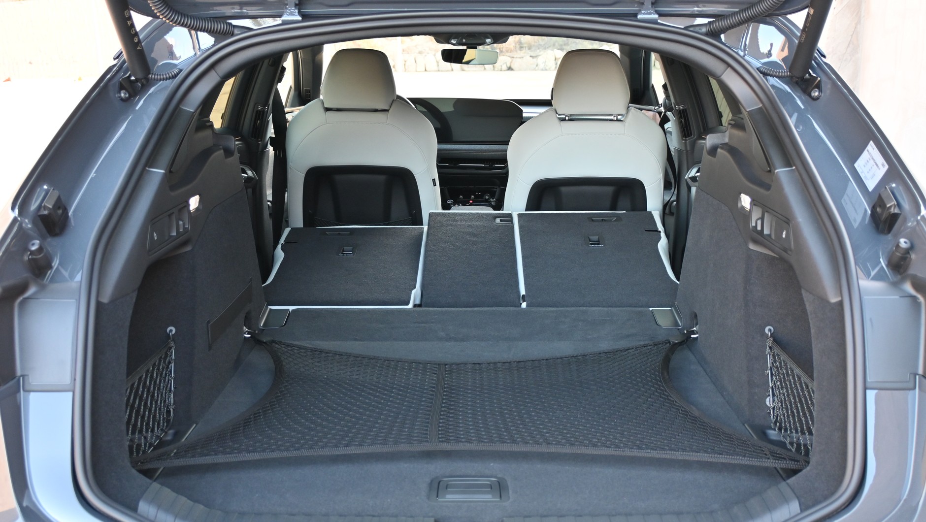 Audi A6 e-tron Avant