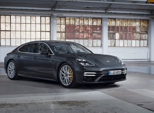 Panamera Turbo S E-Hybrid – nowe flagowe Porsche rozwija moc 700 KM