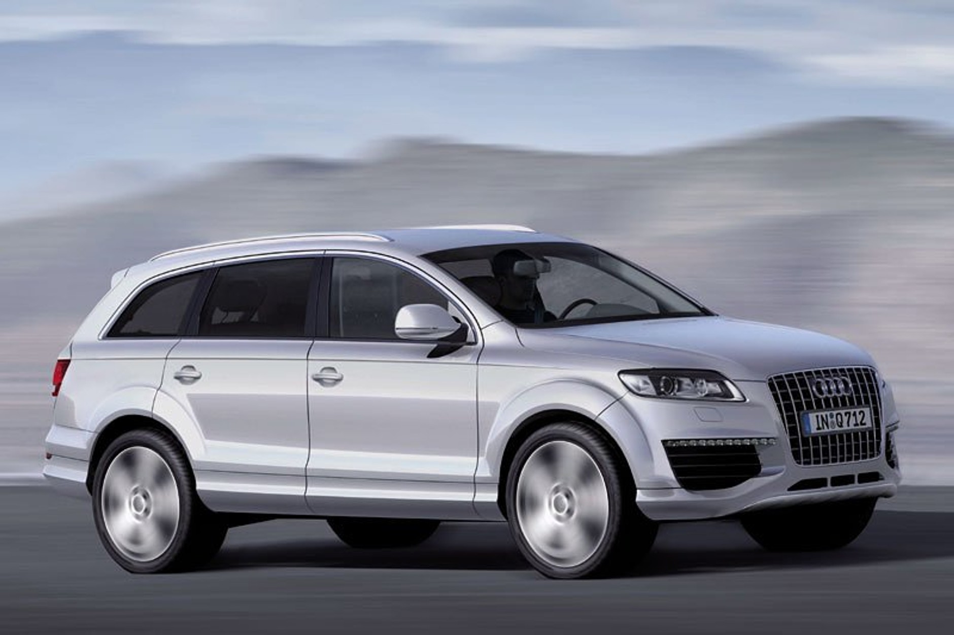 Audi Q7 V12 TDI (500 KM): z wyścigów Le Mans pod maskę Q7
