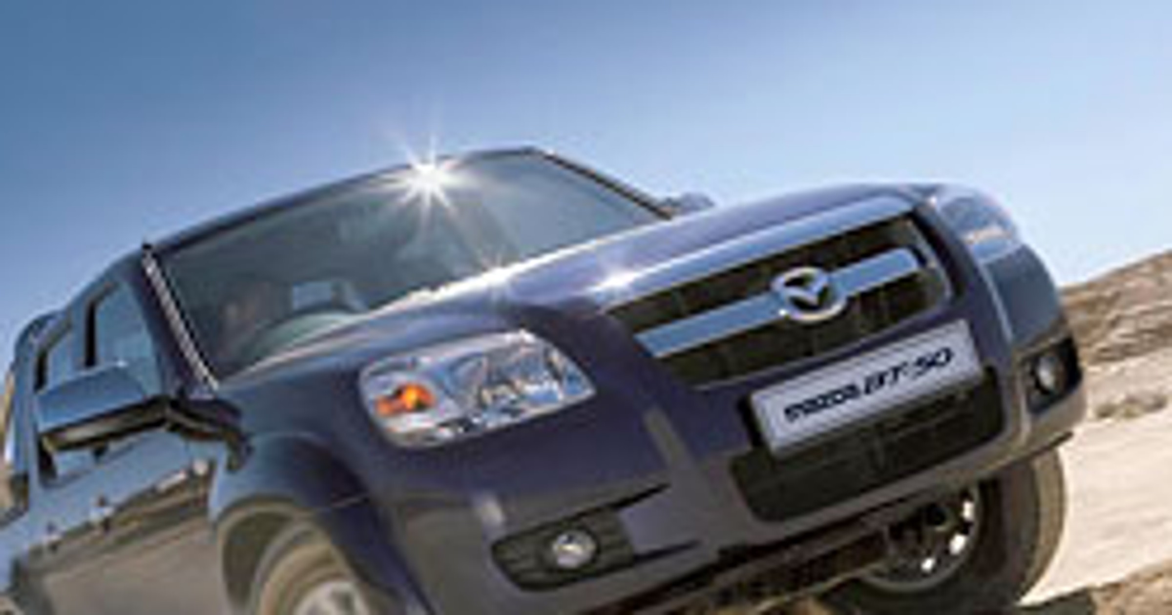 Mazda BT-50 z jednym silnikiem