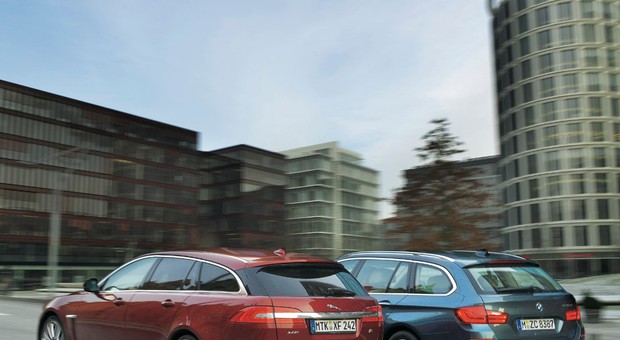 BMW 530d Touring kontra Jaguar XF Sportbrake: luksusowe kombi dla rodziny