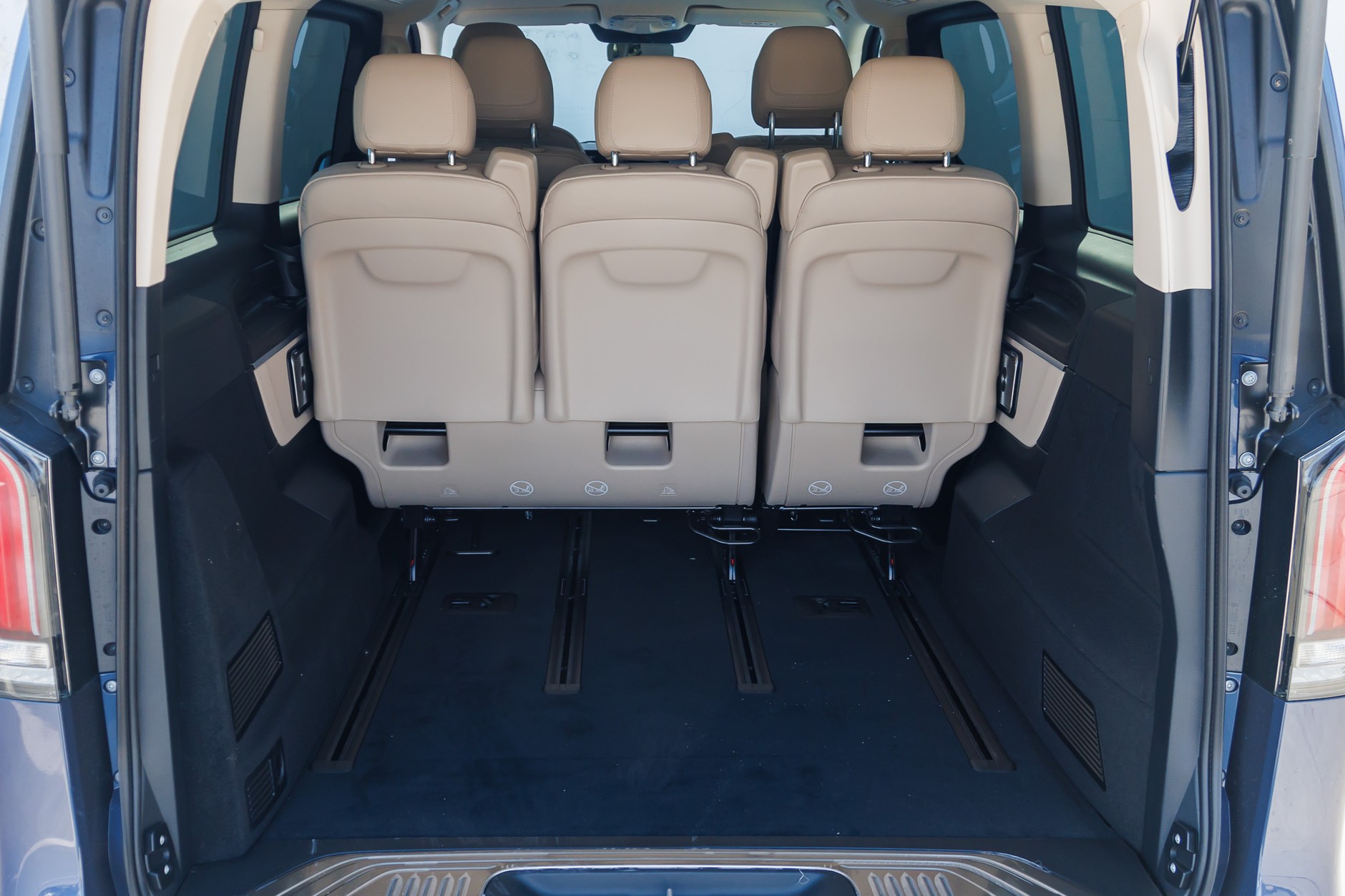 2024 Mercedes V300d