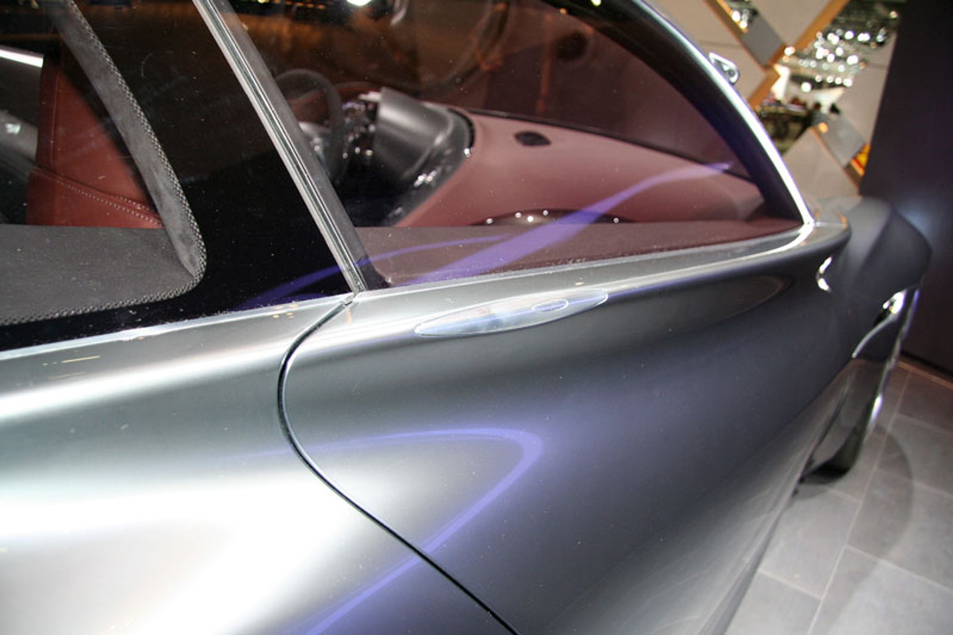 Genewa 2009: Infiniti Essence Concept (fotogaleria)