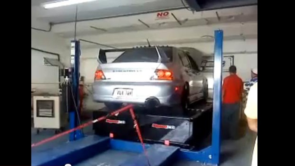Wypadek Mitsubishi na hamowni