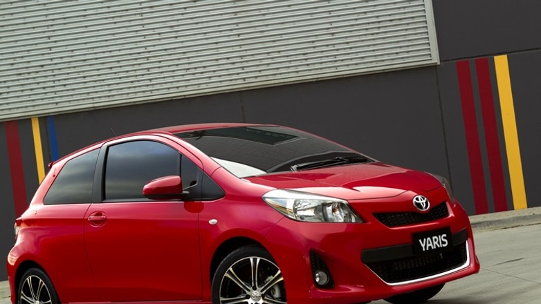 Toyota Yaris na ostrrrrro!