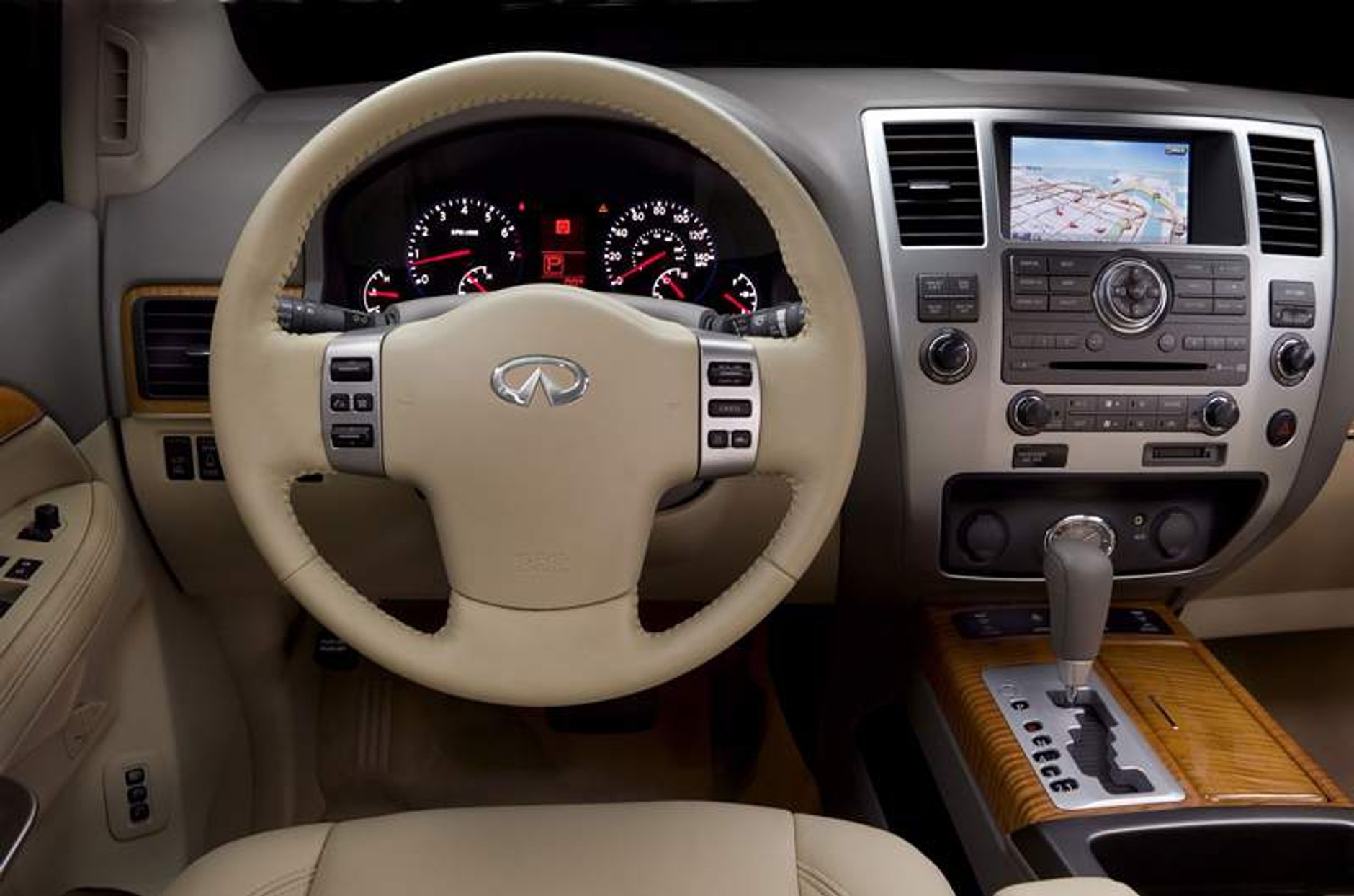 Odmłodzone Infiniti QX56