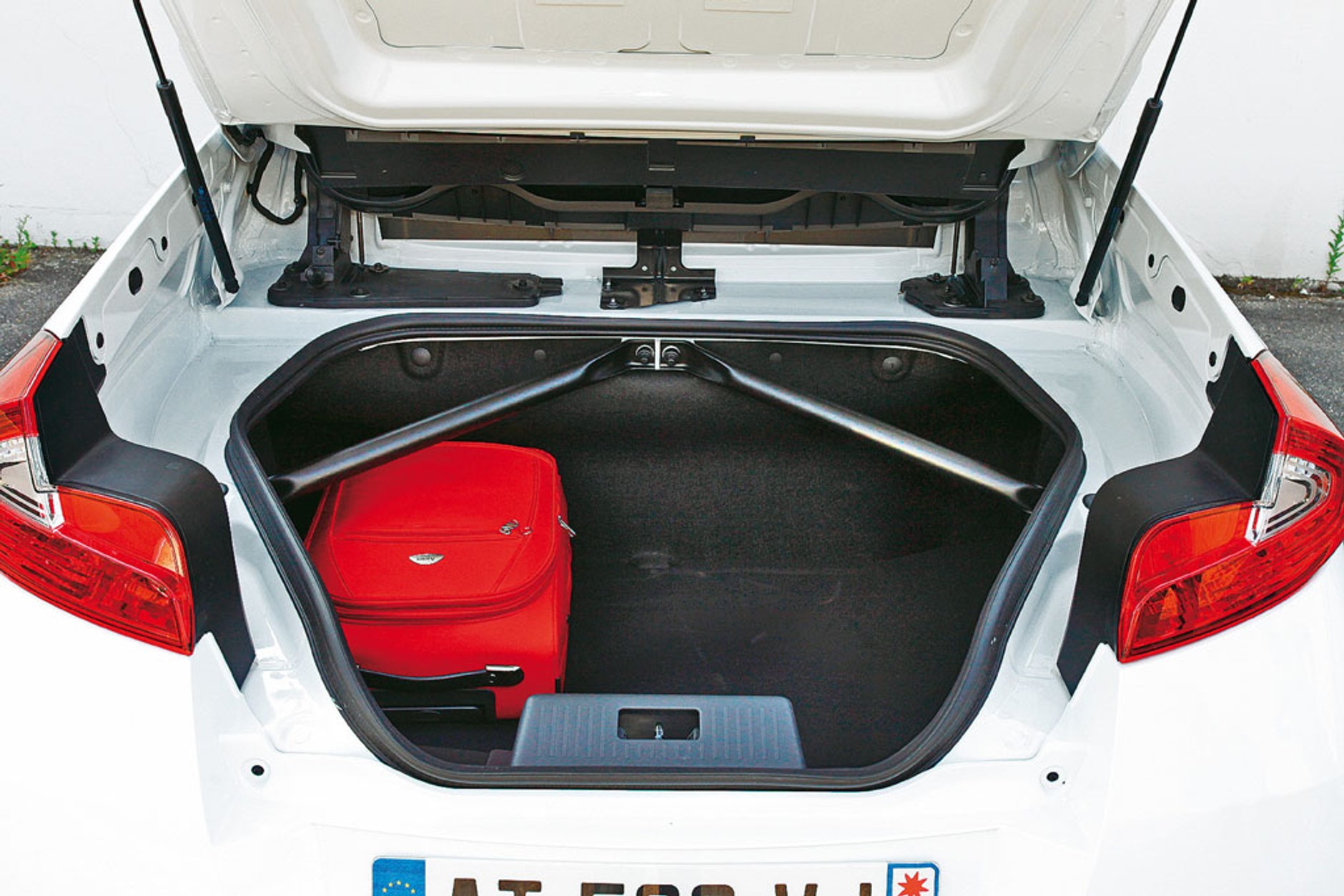 Renault Wind: Mały i zgrabny pędziwiatr