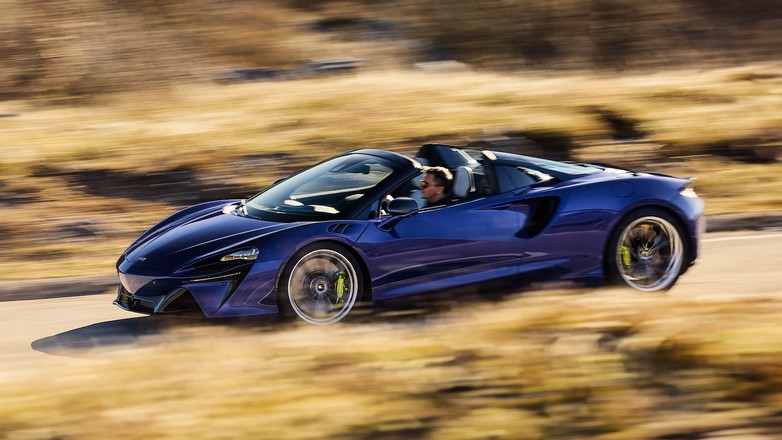 McLaren Artura Spider
