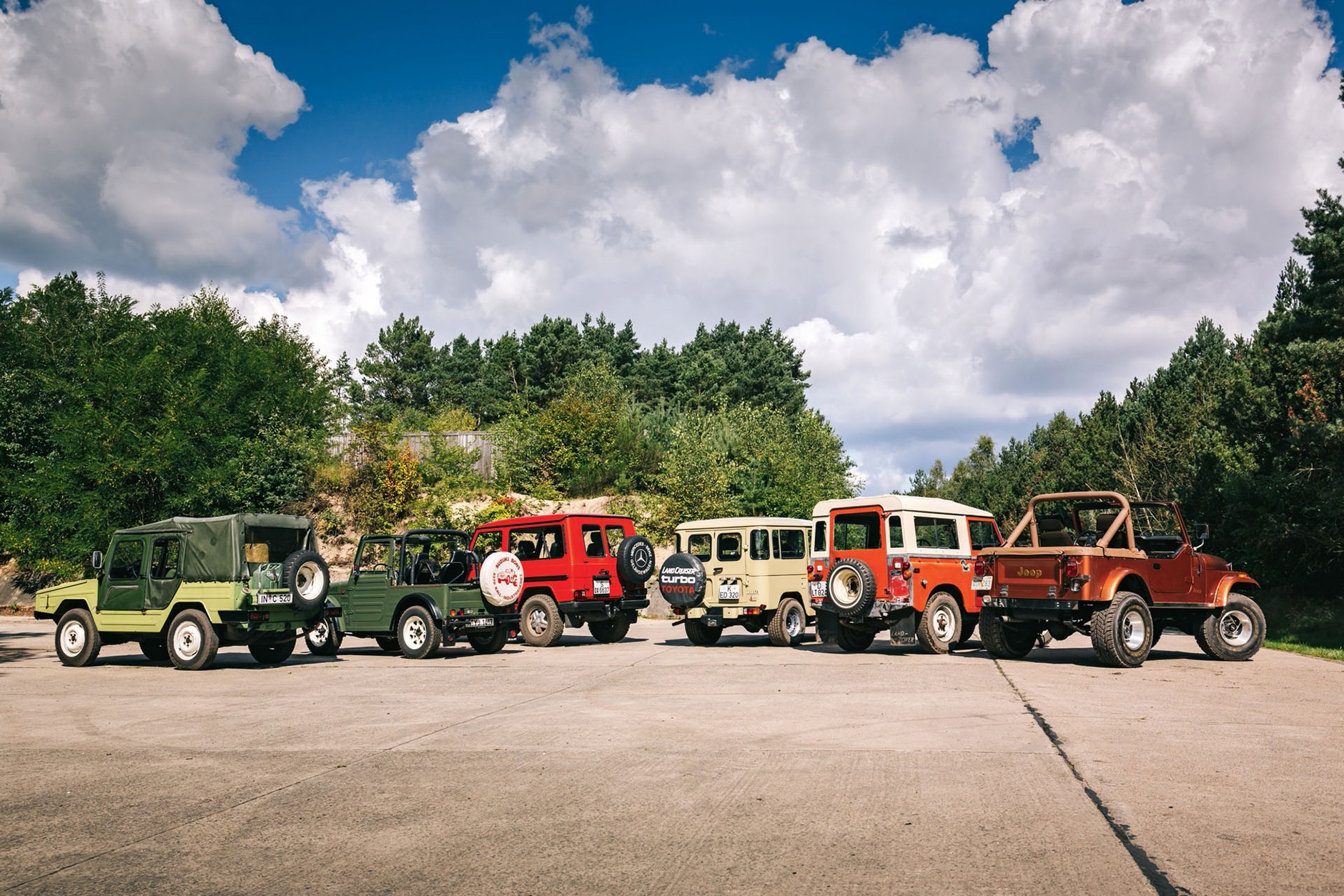 Klasyczne terenówki - która wygra walkę w błocie