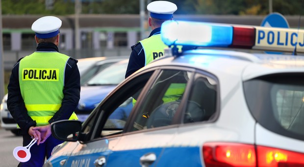 Co robi recydywista, gdy dostaje zakaz prowadzenia pojazdów? Pęka ze śmiechu. Mamy oburzające dane