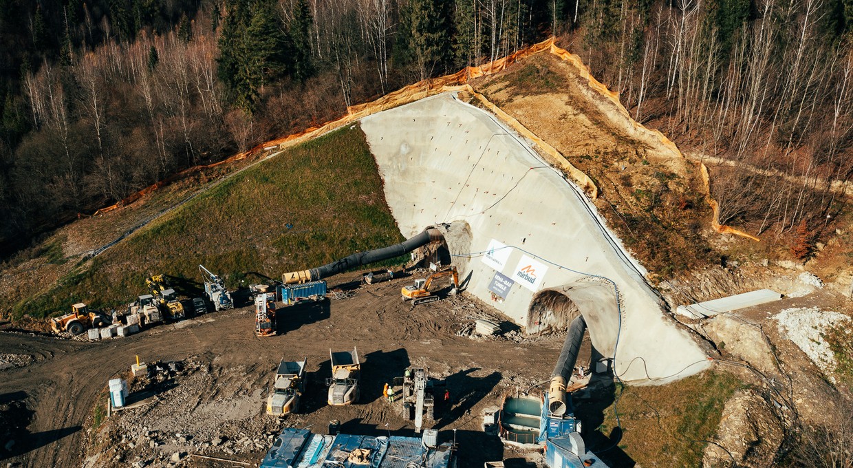 Pierwszy tunel na drodze S1 wydrążony. Wiemy, kiedy gotowy będzie cały odcinek [WIDEO]