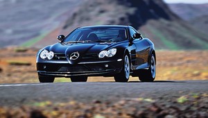 Mercedes SLR – gwiazda ze skrzydłami (z Archiwum Auto Świata)