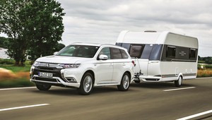 Mitsubishi Outlander PHEV - czy rzeczywiście pali 2,0 l/100 km?