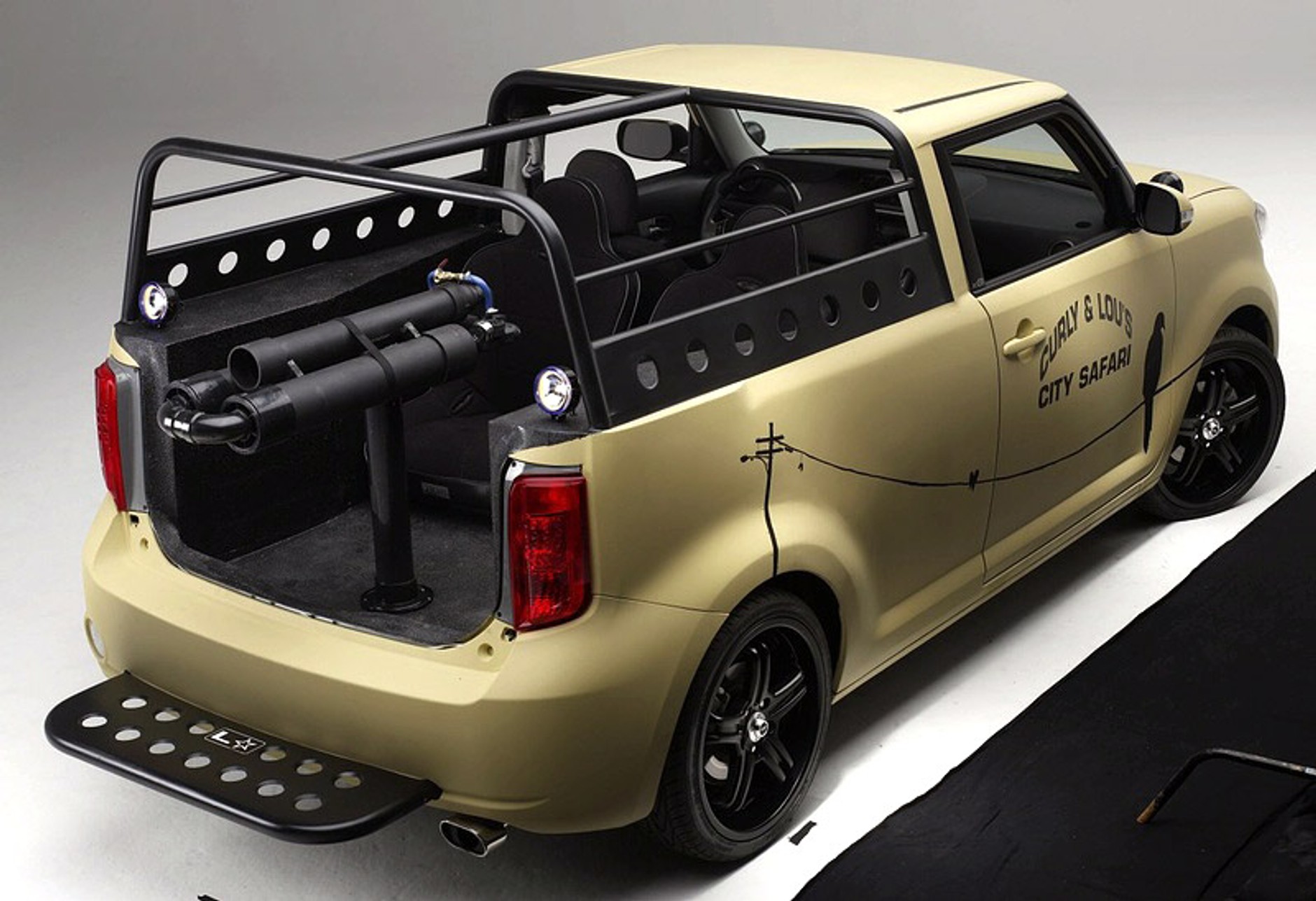 SEMA 2007: Scion xB City Safari – samochód miejskiego ornitologa