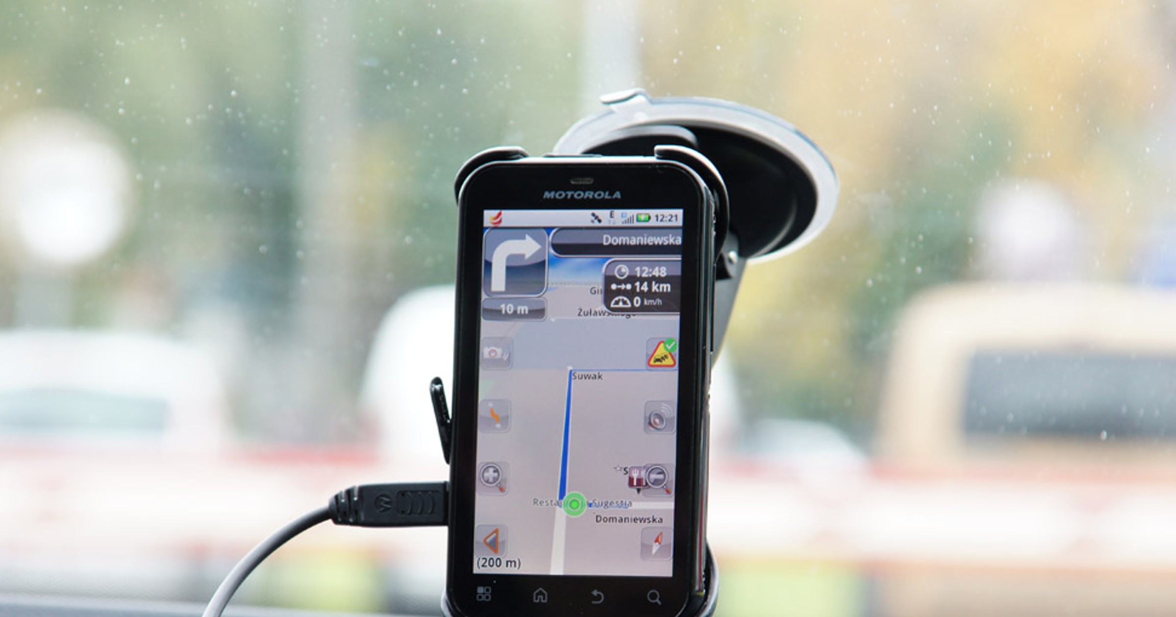 NaviExpert kontra AutoMapa: cel, sprawnie ominąć korki