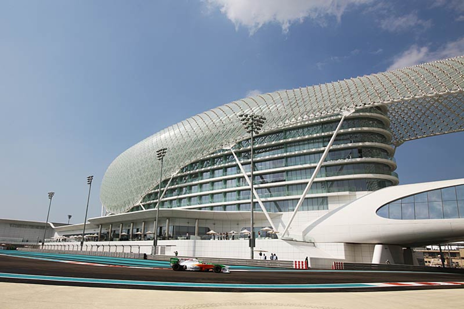 Grand Prix Abu Dhabi 2010: Vettel najmłodszym mistrzem świata, Kubica 5. (relacja, wyniki)