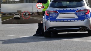 Przed TIR-a nagle wjechała policja. Kierowcy musieli zareagować [WIDEO]