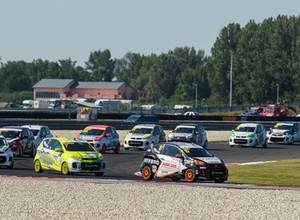 KIA Lotos Race 2017 na torze w Moście